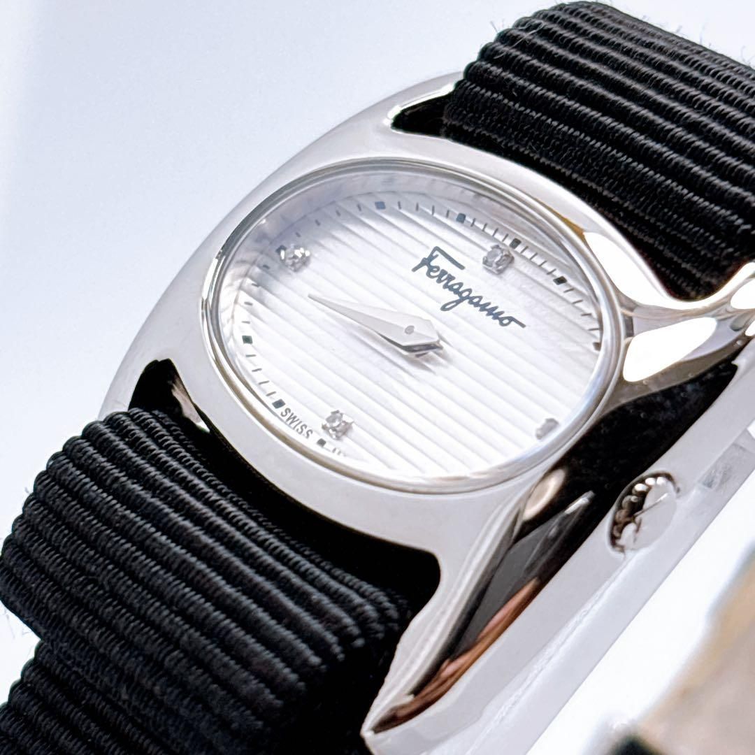 241 サルヴァトーレフェラガモ ヴァラリボン ダイヤ クォーツ 腕時計