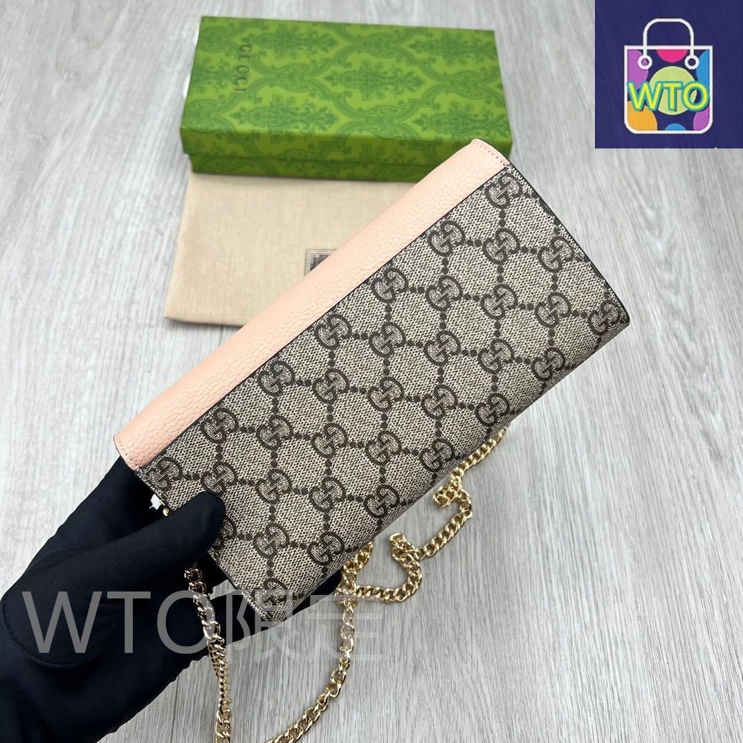 財布 クレジットカードスロットと収納紙幣