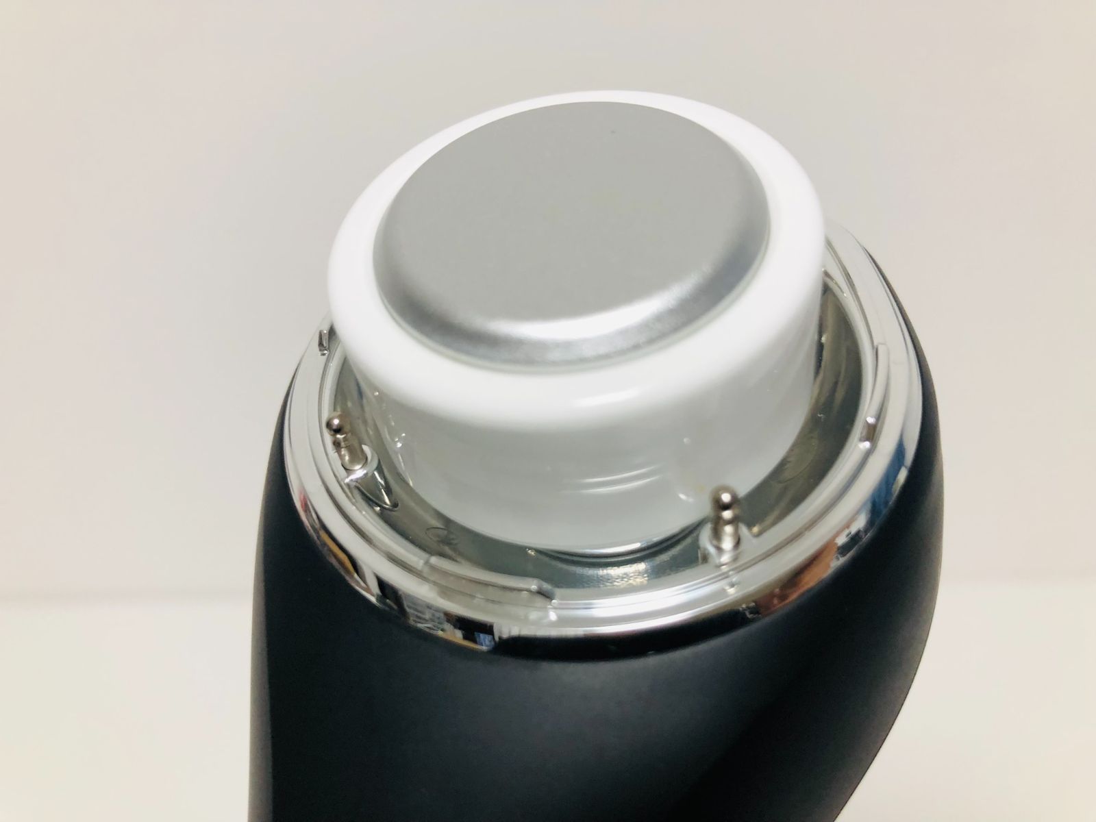 パナソニックビューティープレミアムRF美顔器EH-XR20 概要 RF美顔器（プレミアム） EH-XR20 | フェイスケア
