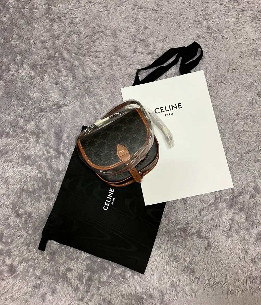 CELINE ミニ フォルコバックパック CELINE】ミニ フォルコバックパック