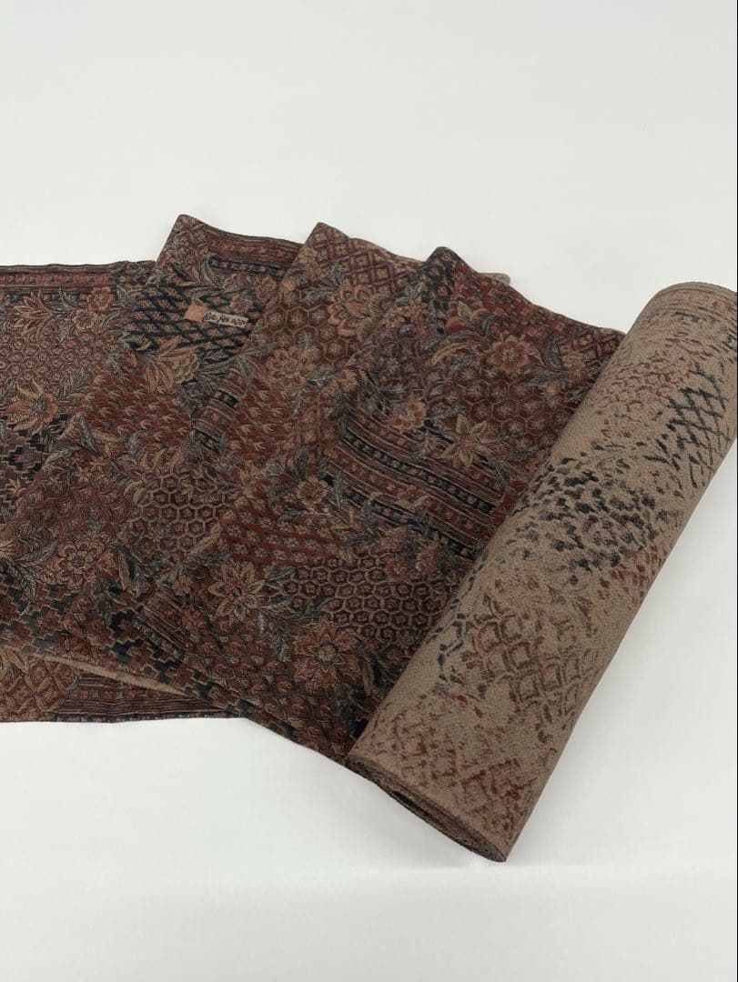 小紋 更紗 二代目更甚 浜ちりめん 正絹 反物 - メルカリ