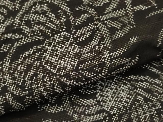 平和屋着物○本場大島紬 9マルキ 泥染め 舞花文 乱菊 正絹 逸品