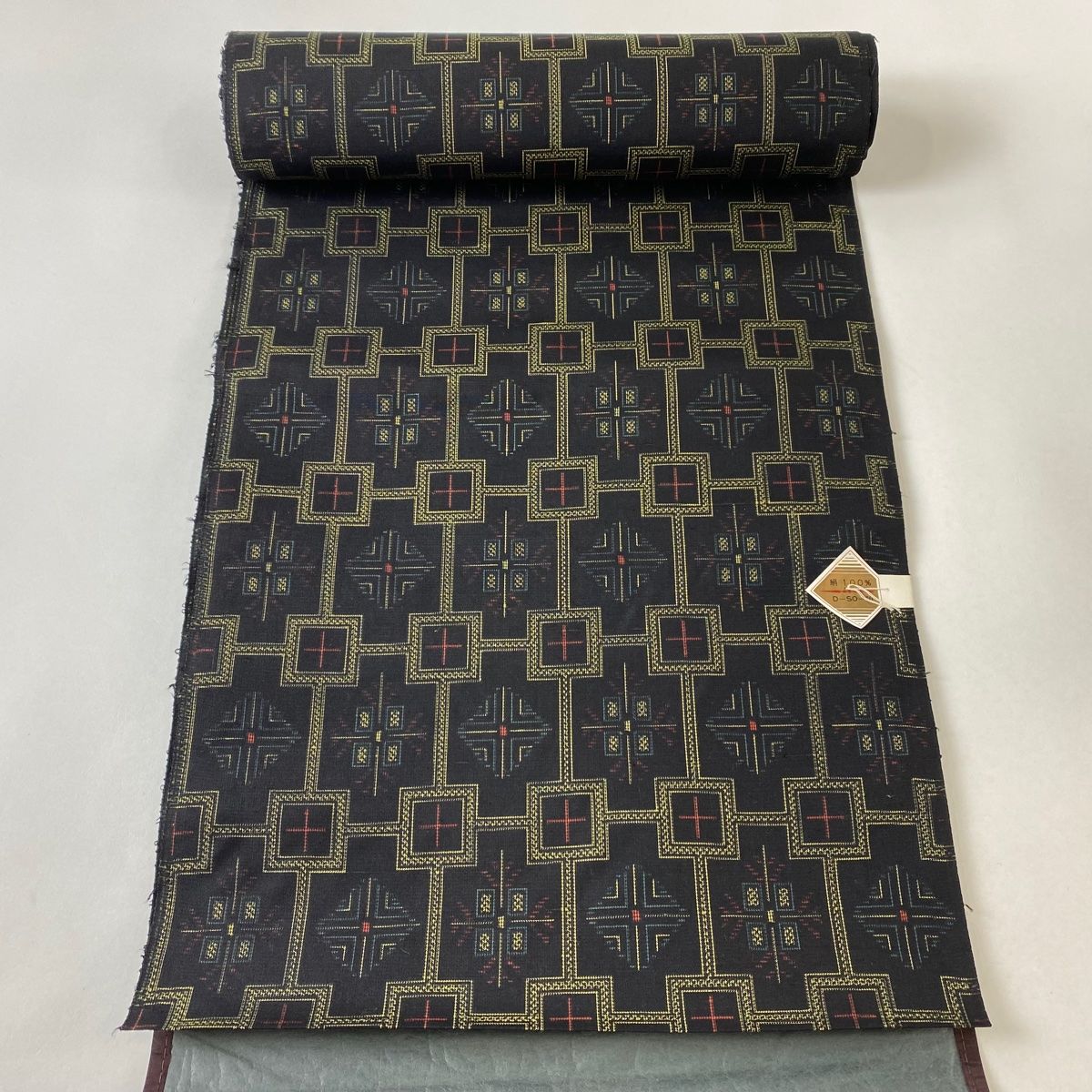 公式 ストアレディースファッション - 反物 秀品 紬 花 黒灰 正絹