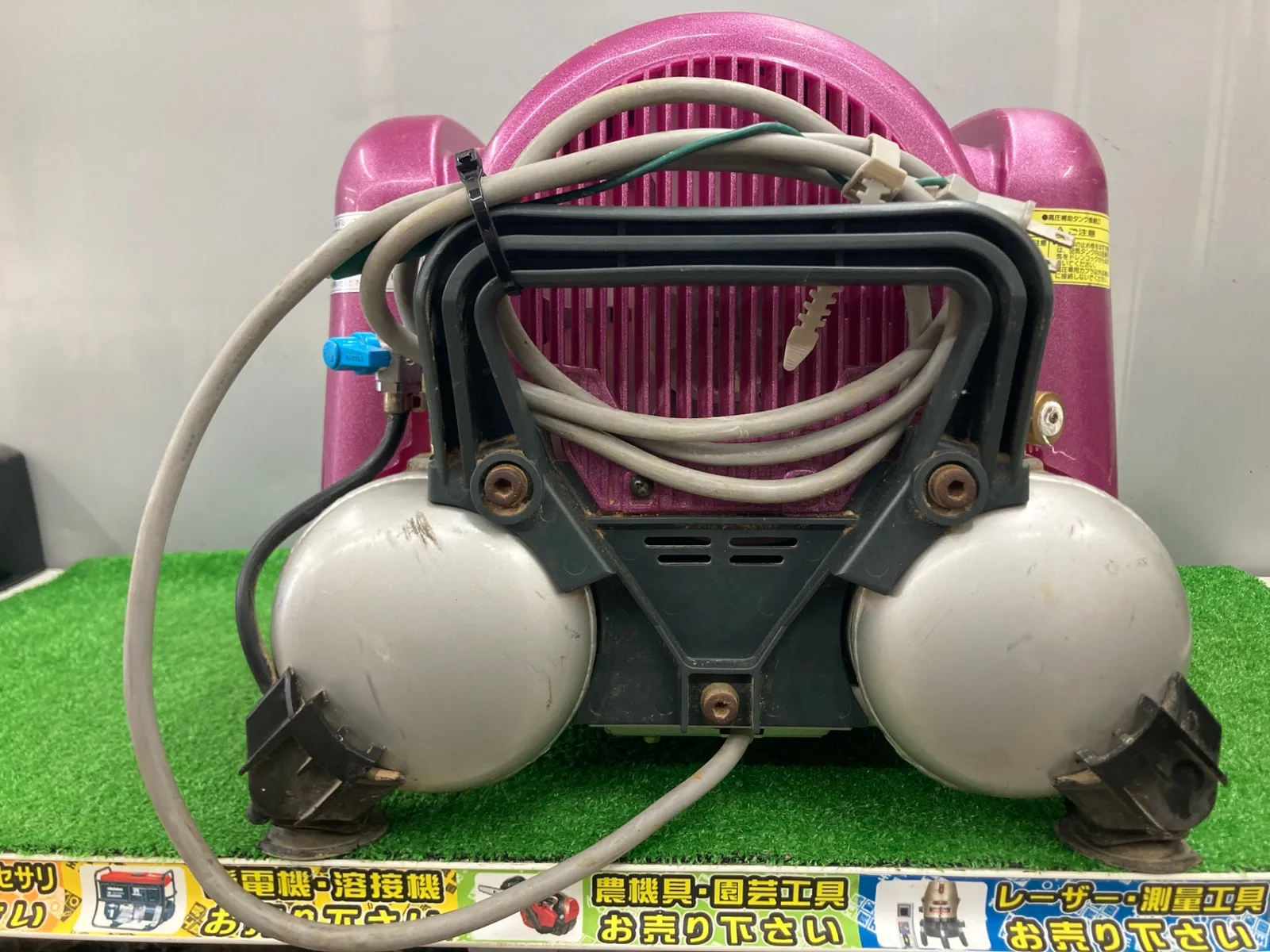 中古品】【0922】日立工機(HITACHI) 高圧エアコンプレッサ EC1430H ※エア充填約2分30秒  ITWIOJQHMS2A|mercariメルカリ官方指定廠商|Bibian比比昂代買代購