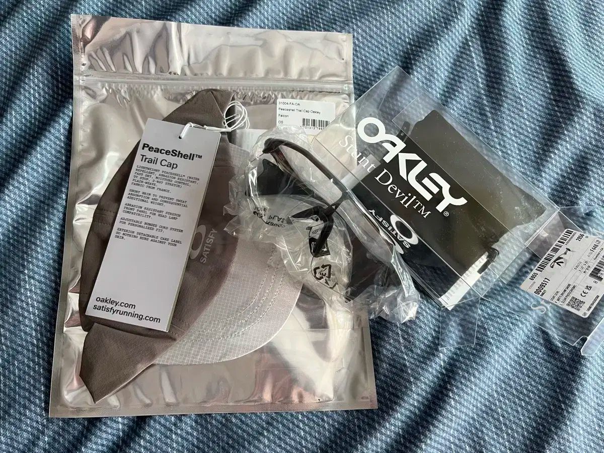 オークリー SPY × FAMILY スパイファミリー Tシャツ