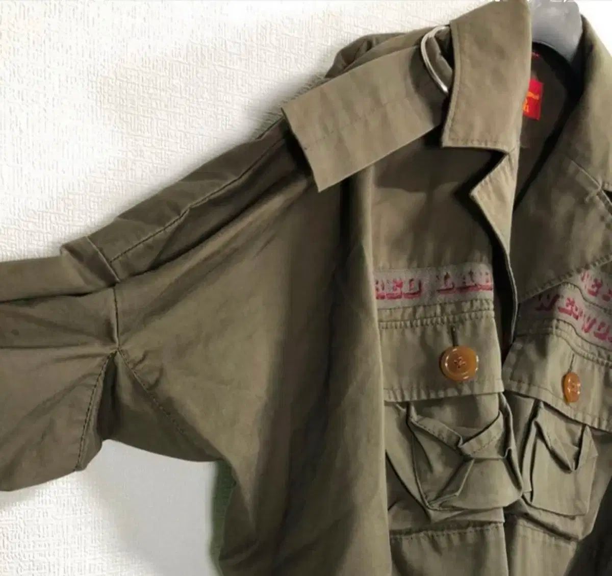 Vivienne Westwood(ヴィヴィアン・ウエストウッド) レッド