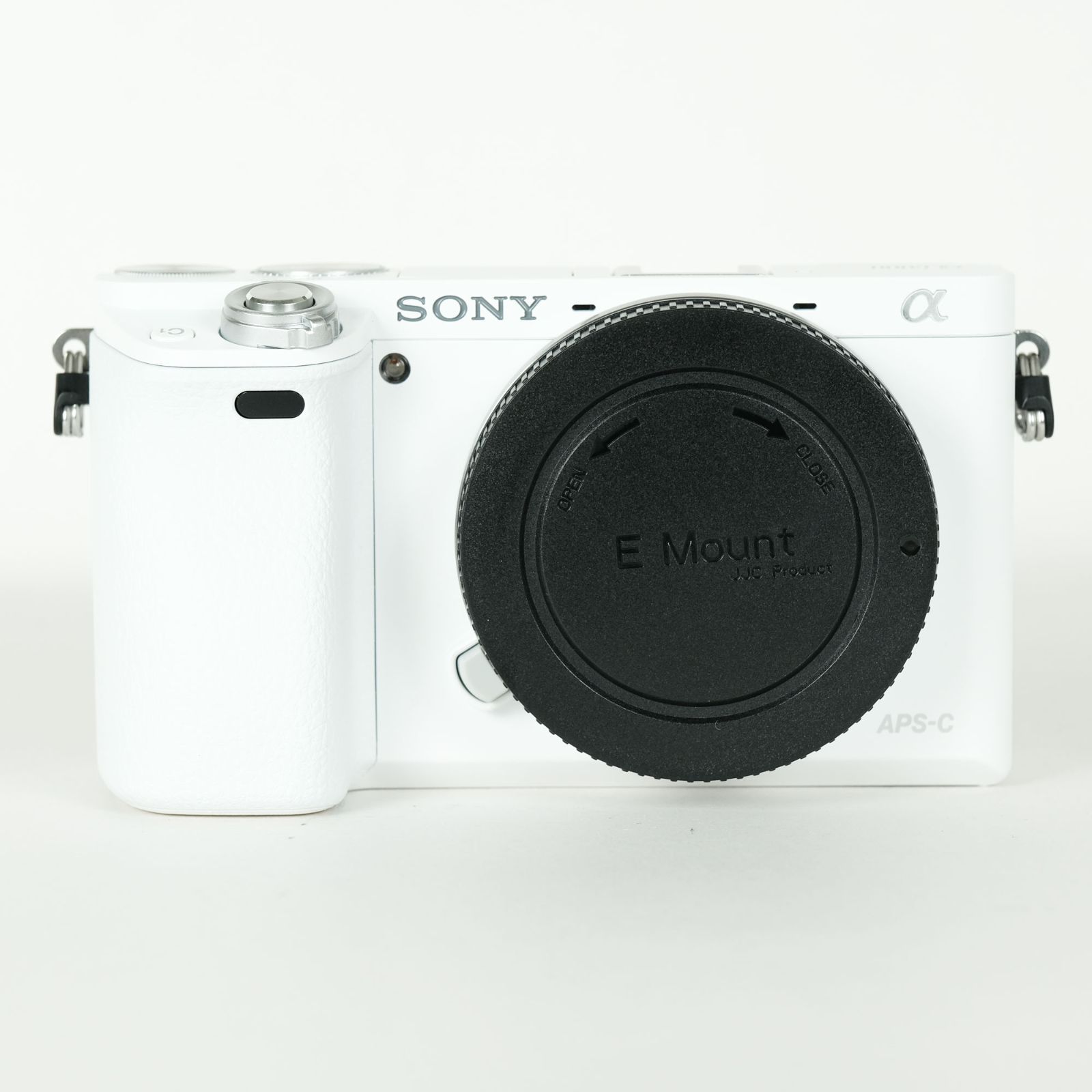 良品｜シャッター数340回｜バッテリー2個付｜注意事項あり] SONY α6000 