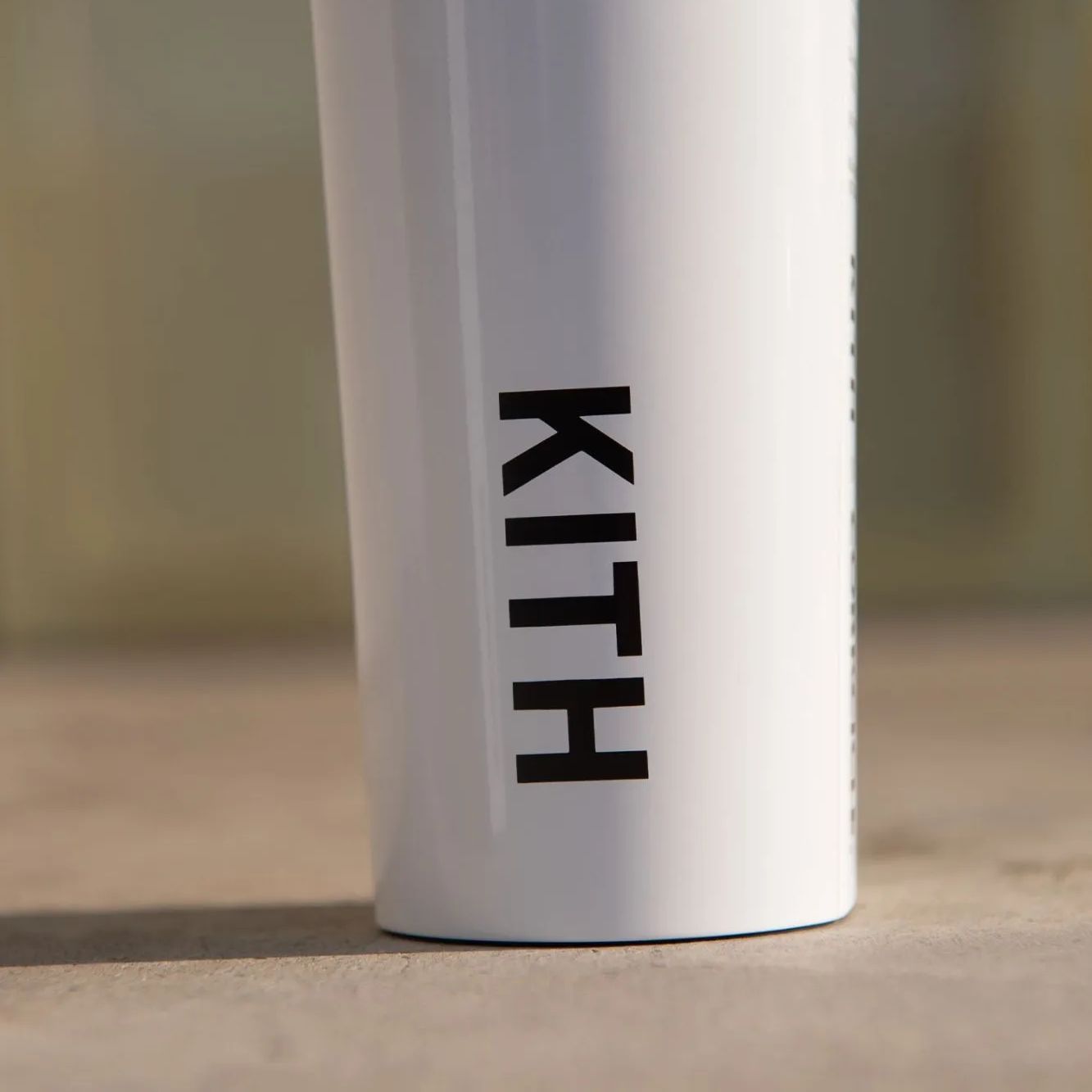 ローラ愛用 日本未入荷 KITH CORKCICLE × KITH CANTEEN ホワイト 白 