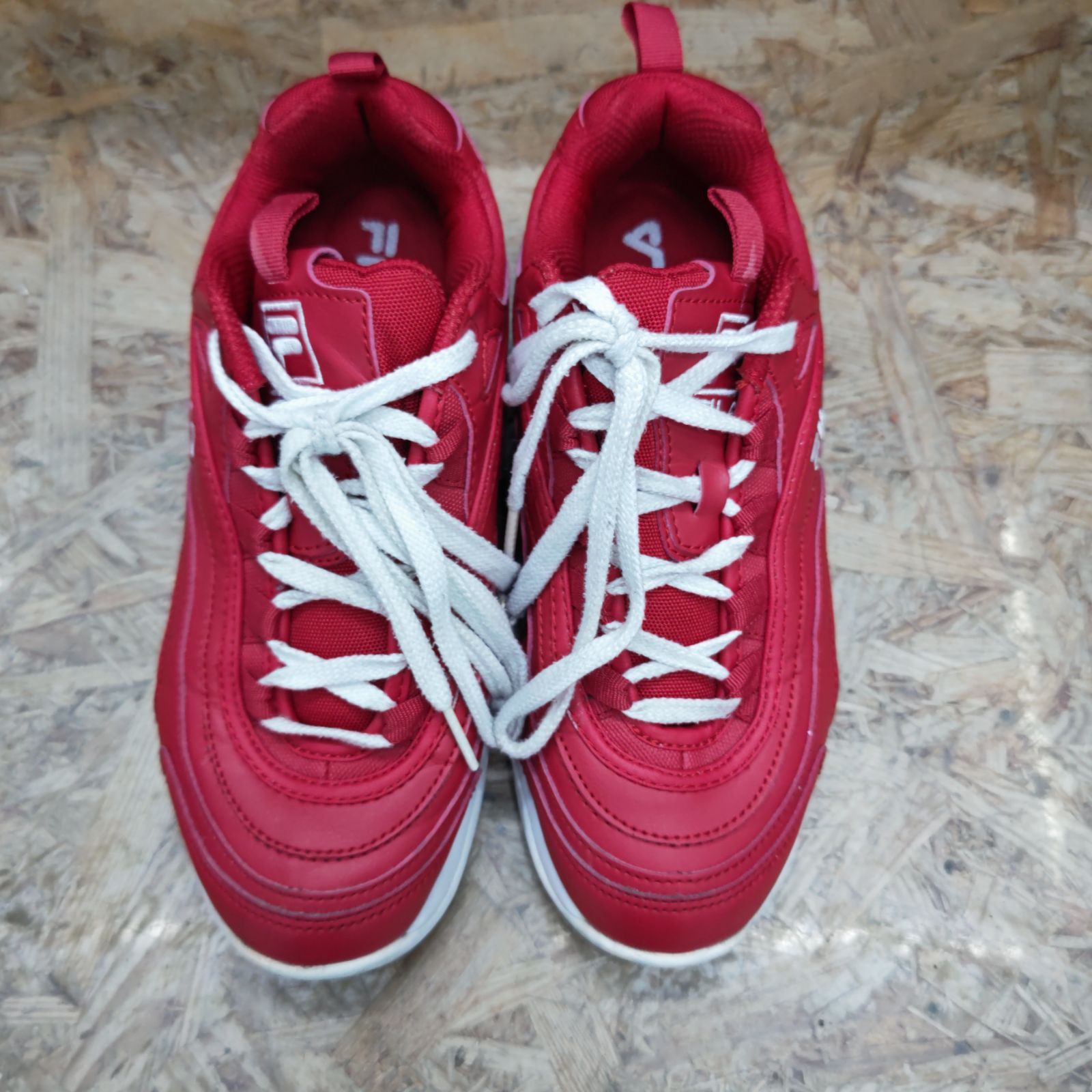 未使用！FILA★スニーカー FILA】 フィラ DISTRACER SCRIPT ディストレイサースクリプト