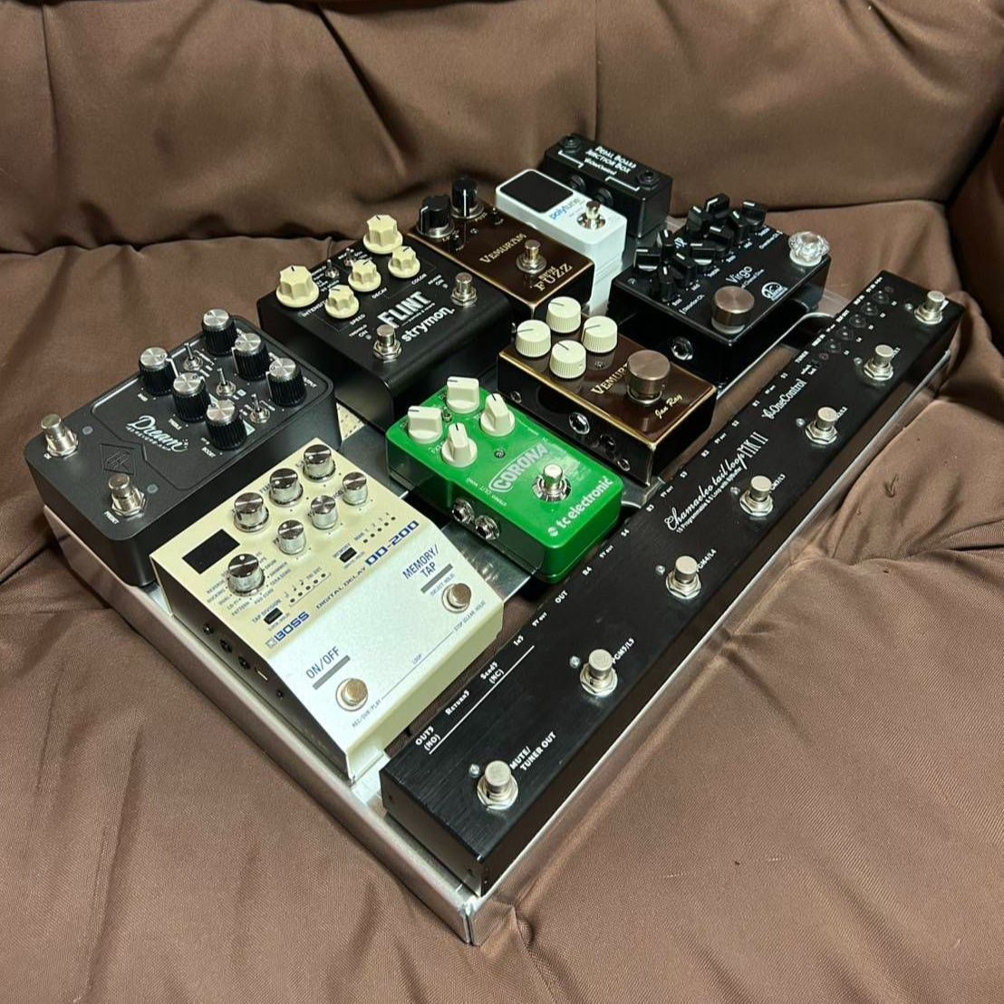 アルミ製 エフェクターボード Pedaltrain Classic JR 相当サイズ 約46㎝X31.5㎝X6㎝