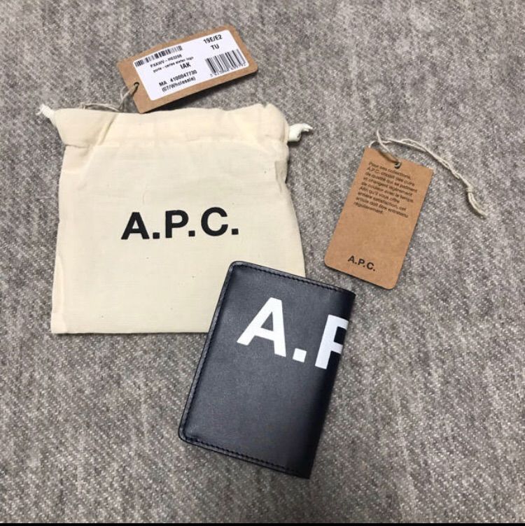 未使用】A.P.C. カードケース 濃紺 apcアーペーセーロゴカードホルダー