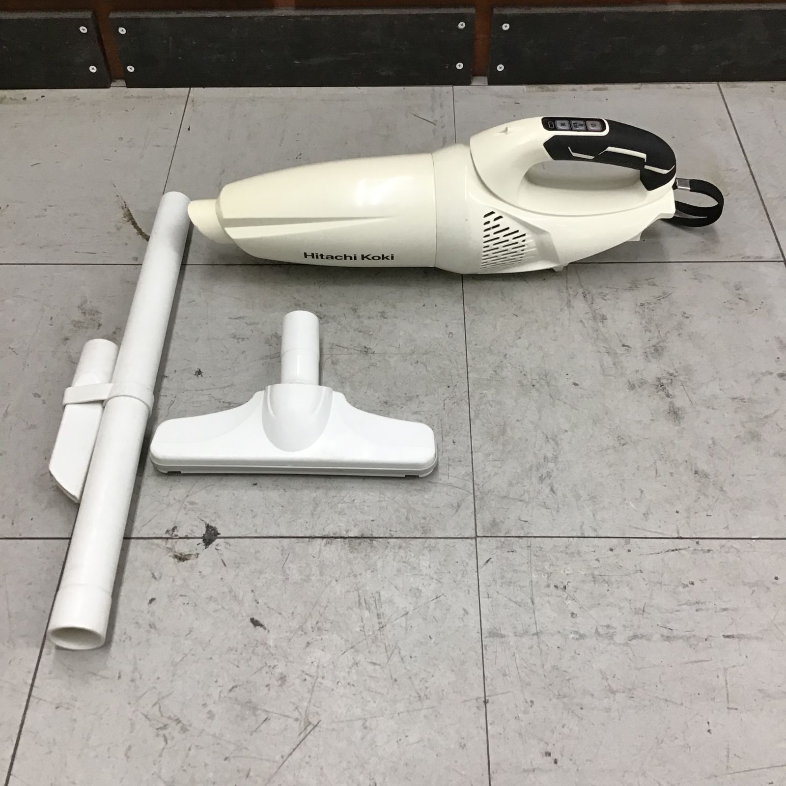 HITACHI 日立 電動工具 コードレスクリーナー  R14DA(NN) 日立（HITACHI） HiKOKI R14DA(NN) コードレスクリーナ 14.4V 除じん