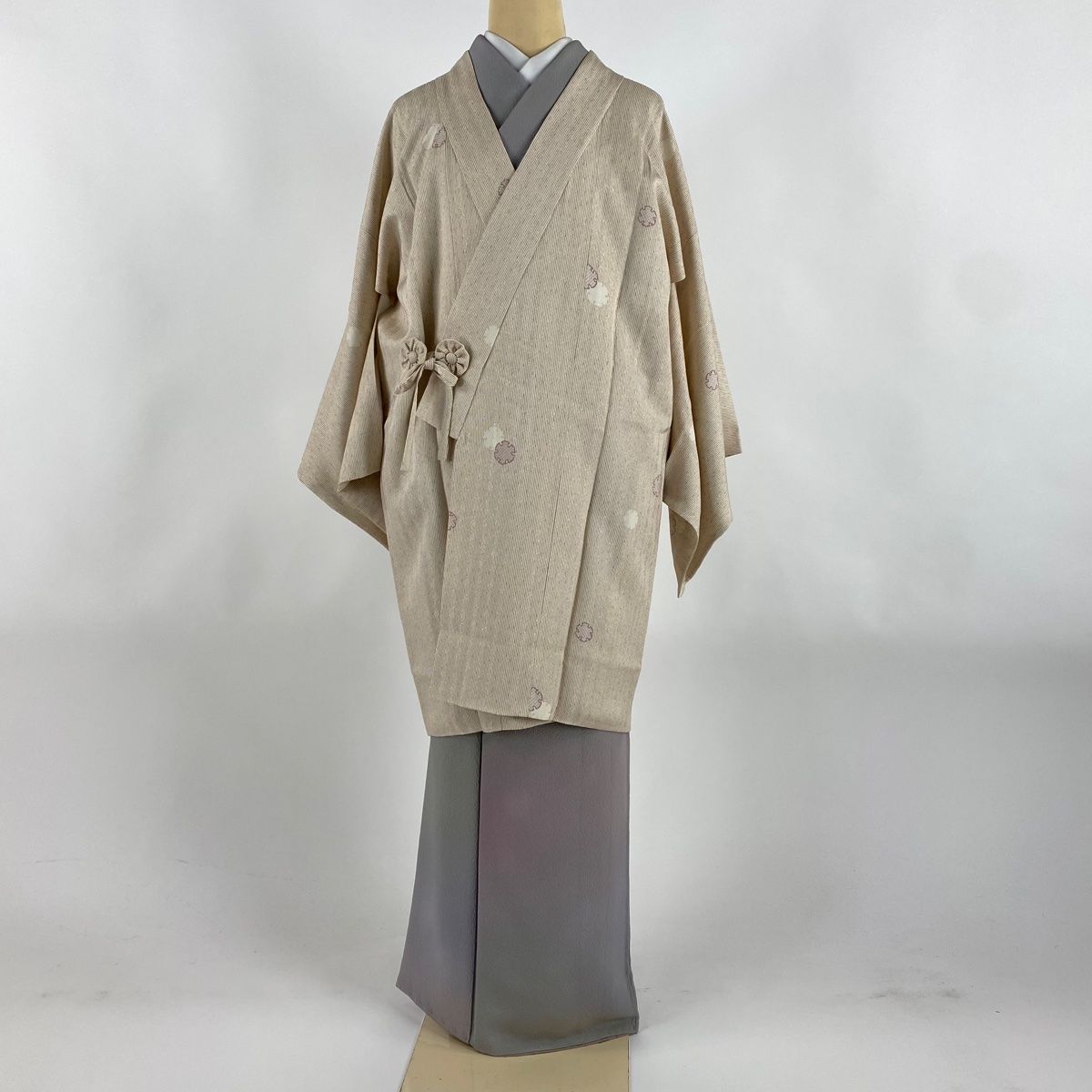 道中着 身丈93.5cm 裄丈63.5cm S 和装コート 着物衿 雪輪 縞 ピンクベージュ 正絹 秀品