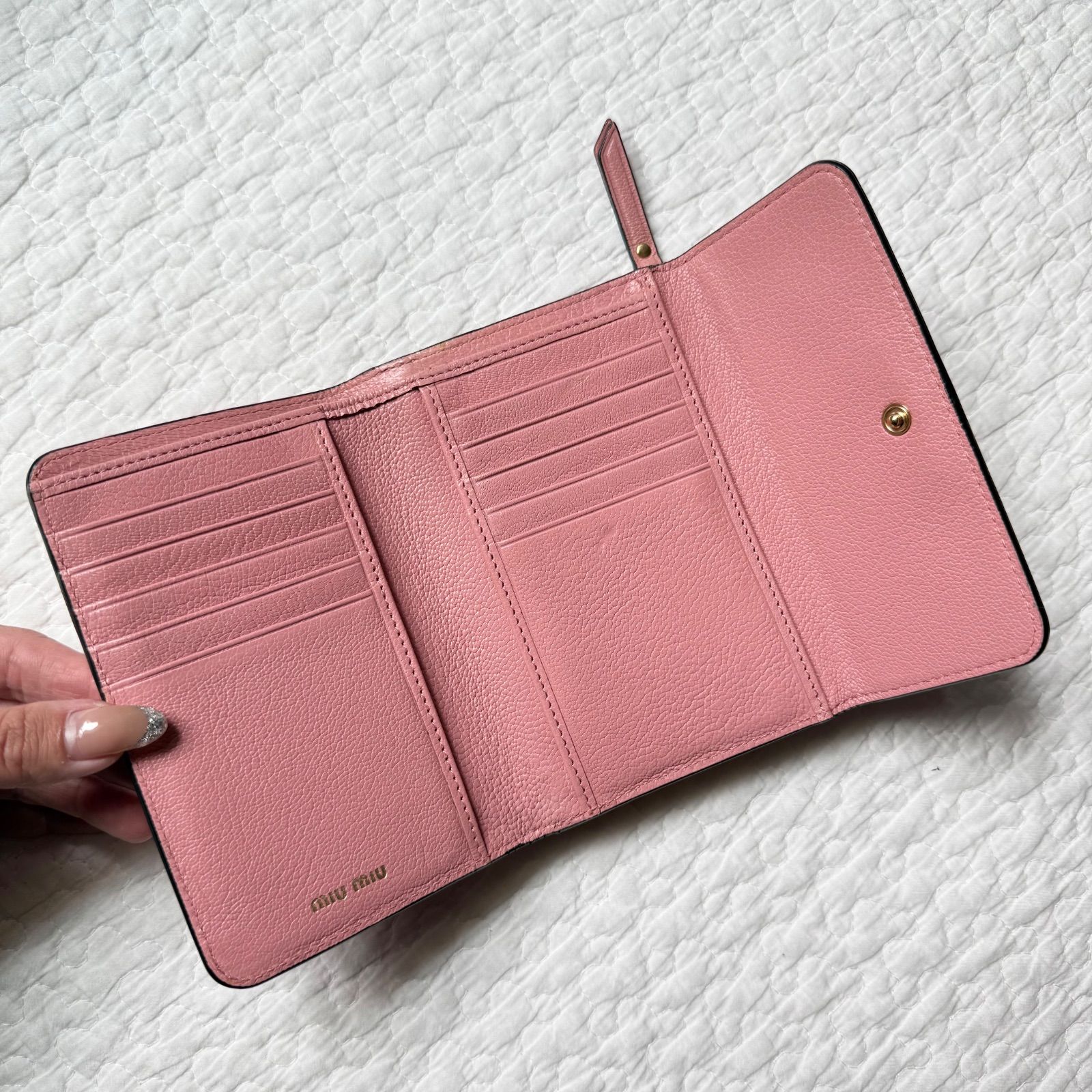 【良品】miumiu 三つ折り 財布 マドラス レザー バイカラー 金具ロゴ 楽天市場】ミュウミュウ 財布 三つ折り ミニ財布 マドラス MIU