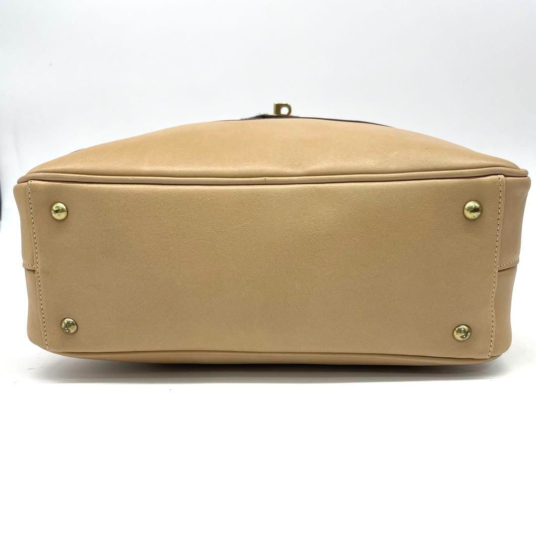 【美品】GUCCI ベージュ ゴールド ハンドバッグ GUCCI グッチ ショルダーバッグ ハンドバッグ 2way ターンロック