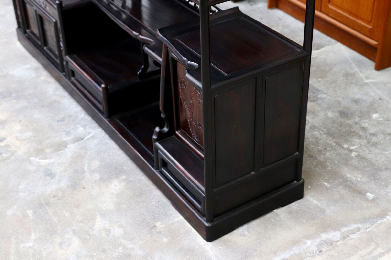 リビングボード