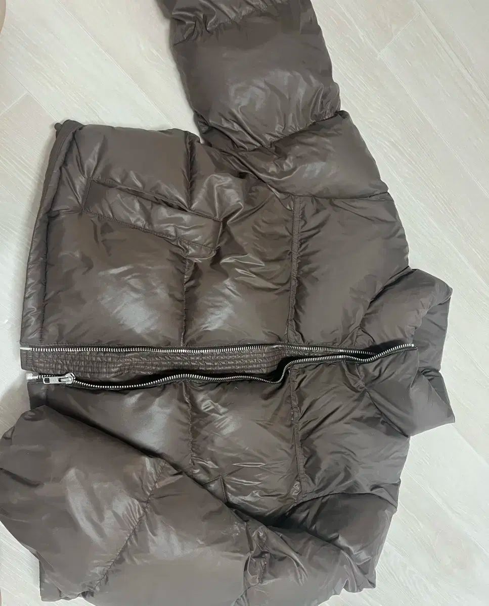 GIORDANO ジョルダーノ ダウン 茶色 s