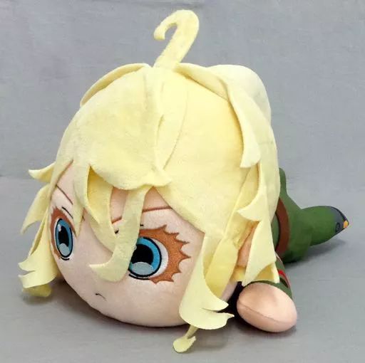 幼女戦記　寝そべりぬいぐるみ　ターニャデグレチャフ Amazon.co.jp: 幼女戦記 メガジャンボ 寝そべりぬいぐるみ