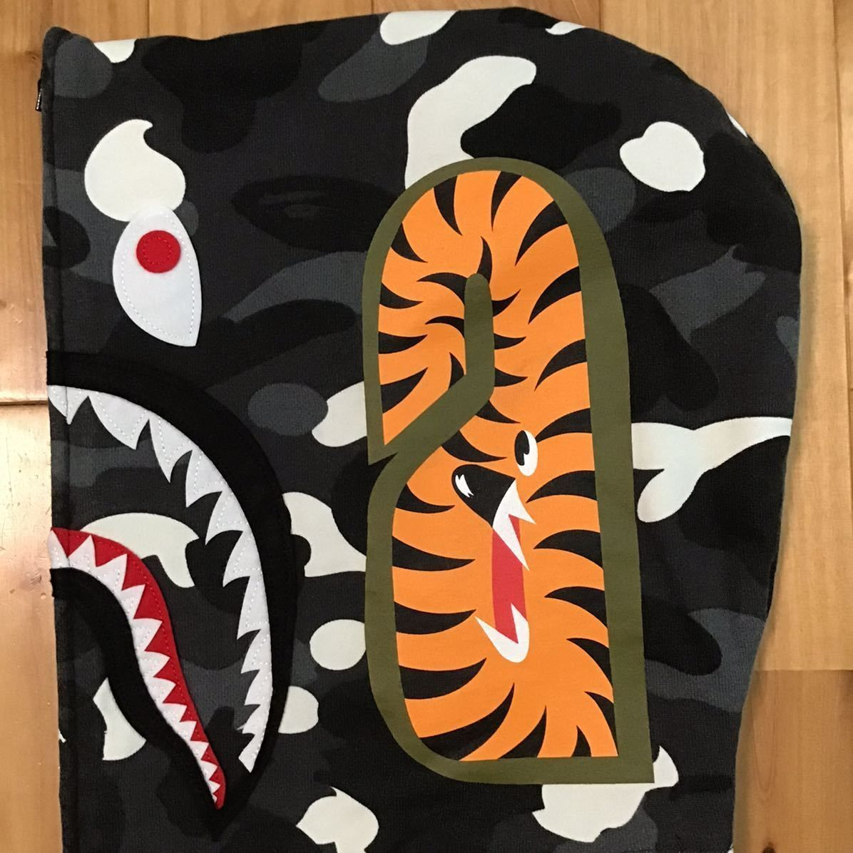 ★蓄光★ city camo シャーク パーカー Mサイズ shark full zip hoodie a bathing ape BAPE エイプ  ベイプ アベイシングエイプ 迷彩