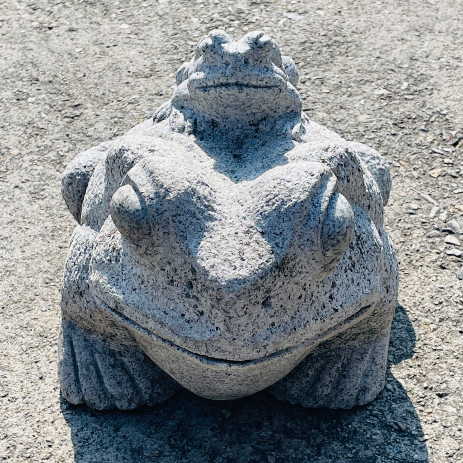 「かわいい～！」 庭 置物 縁起物 親子かえる 石のカエルさん 玄関 メルカリ - オーナメント・オブジェ