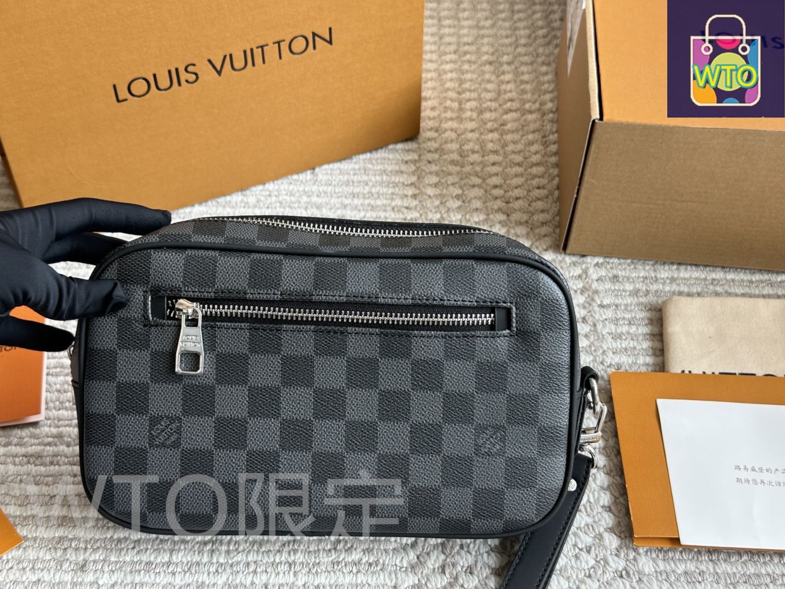 【たっぷり収納できる♪】Louis Vuitton★トイレタリー・バッグ 今日特価】Louis Vuitton ルイ・ヴィトン ハンドバッグ