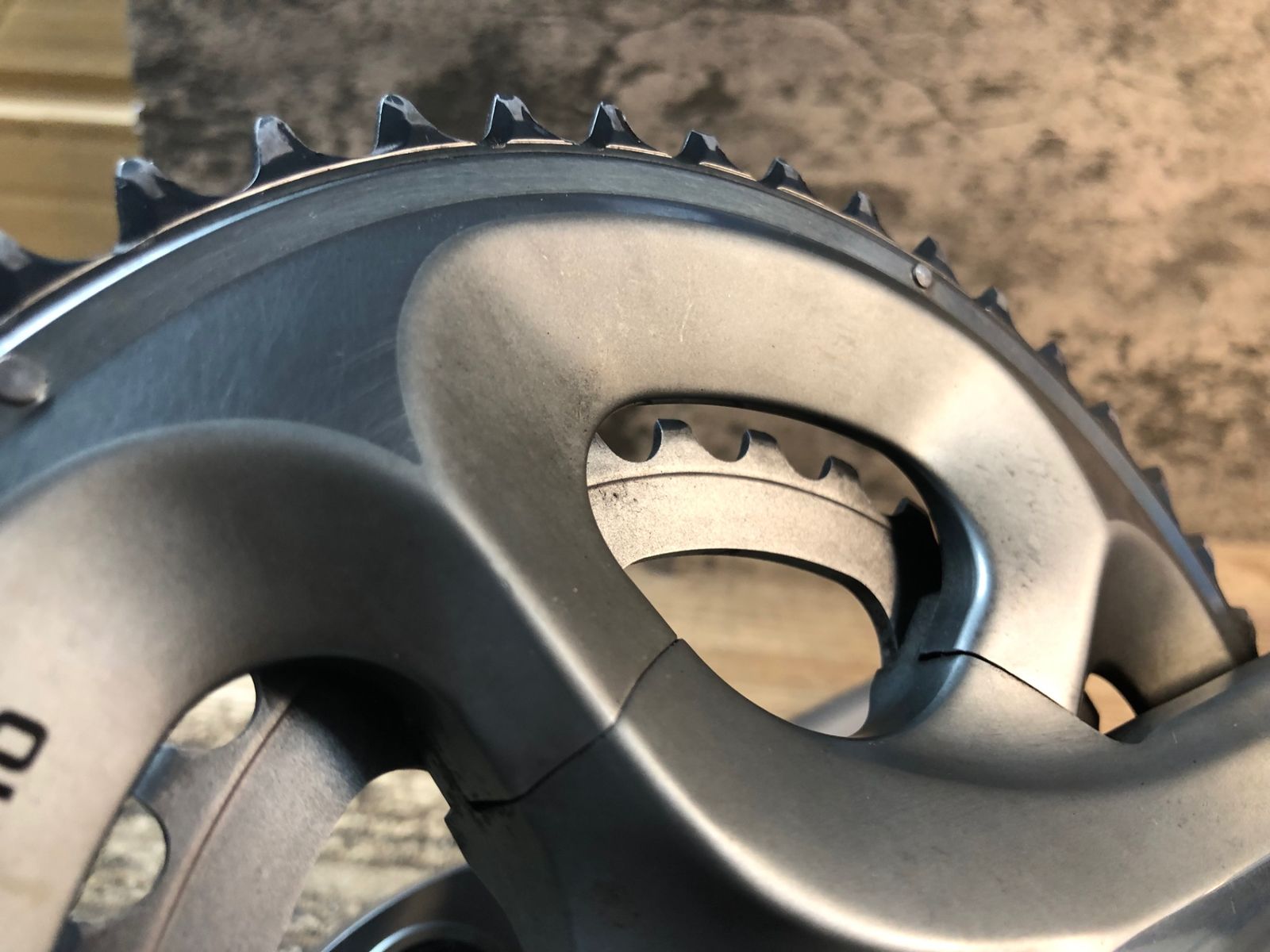 【特別価格！】 JN058 シマノ SHIMANO アルテグラ ULTEGRA FC-6750 クランクセット 50 34T 170mm