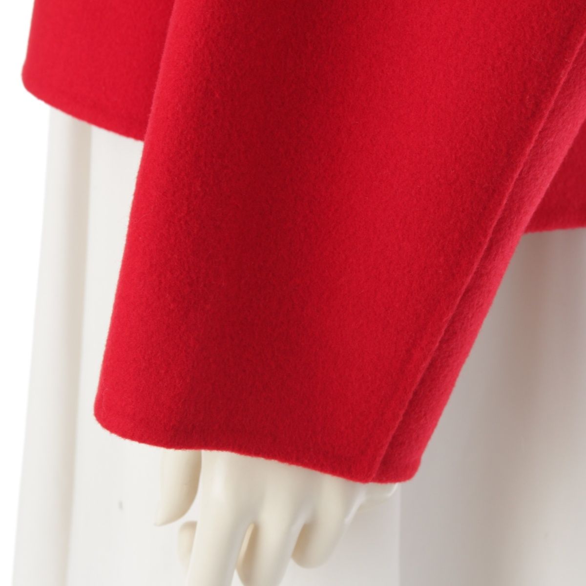 ADORE - アドーア ソリッドウール リバージャケット ノーカラー プリーツ アウター 531-3250902 レッド 38【中古】 アドーア ソリッドウール リバージャケット ノーカラー プリーツ
