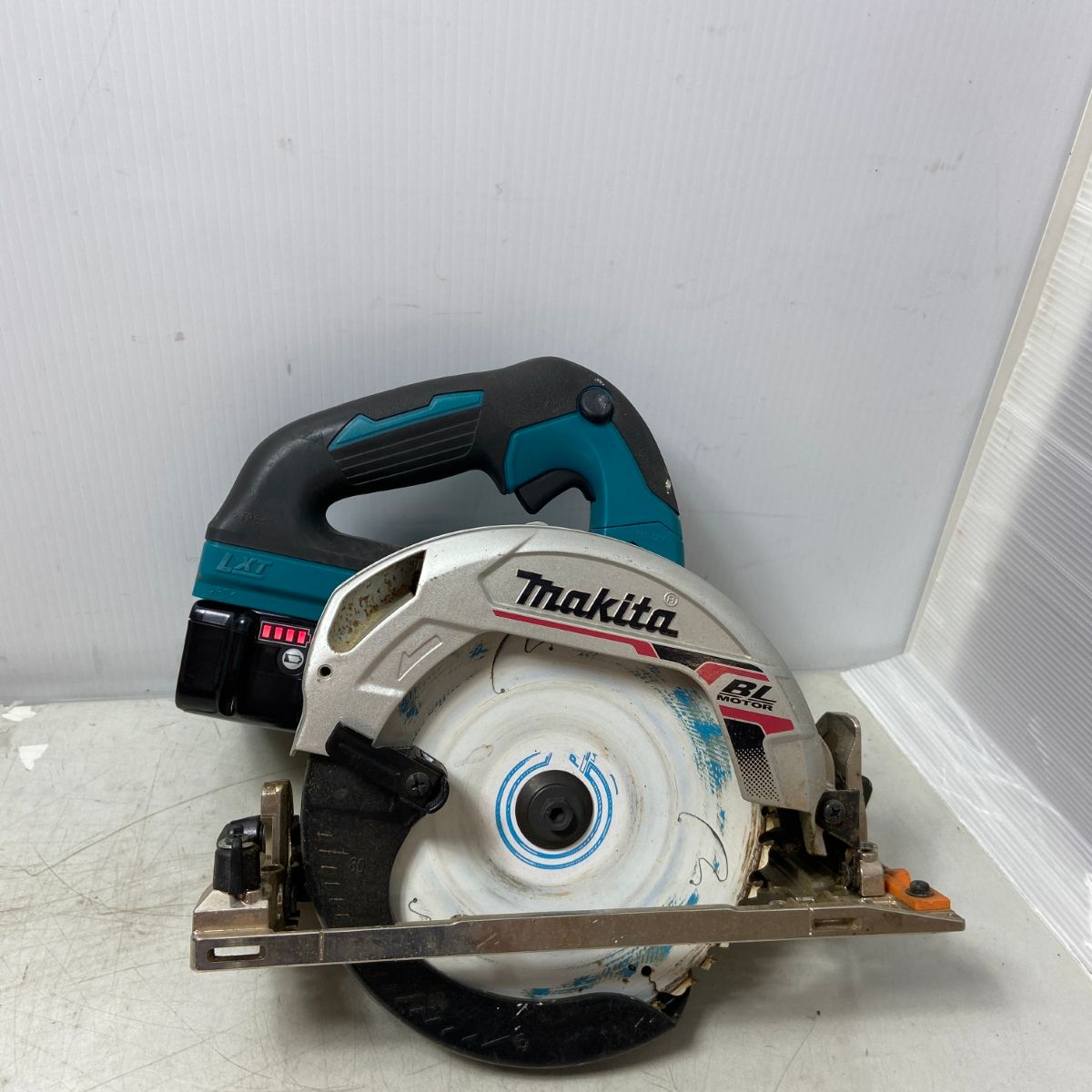 ΦΦMAKITA マキタ 丸のこ 18v 6.0Ah HS631D ブルー