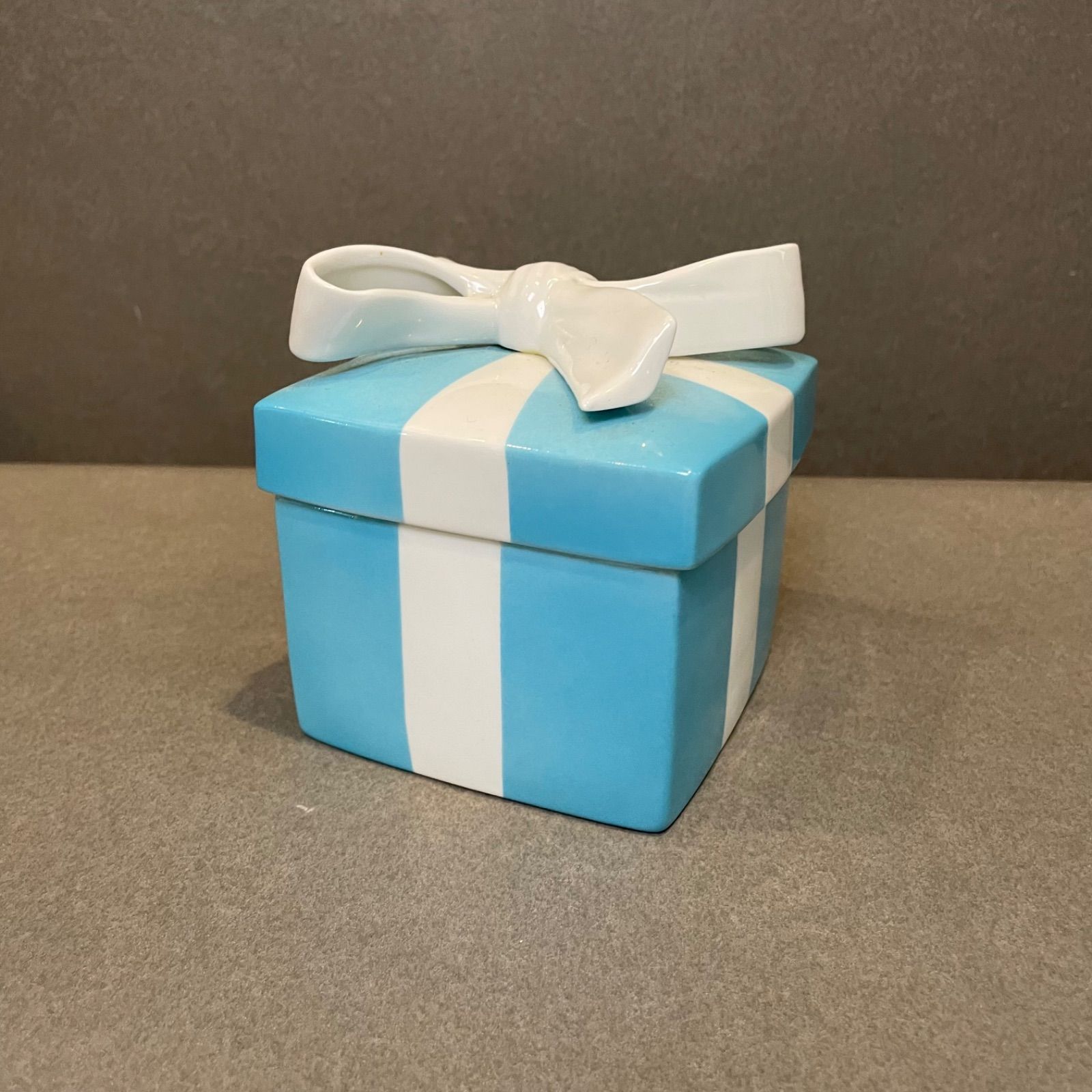 使用1回 ♥Tiffany ティファニー 陶器 ブルーBOX ブルーボックス アクセサリーケース ジュエリーボックス 小物入れ ラージサイズ 大きい L