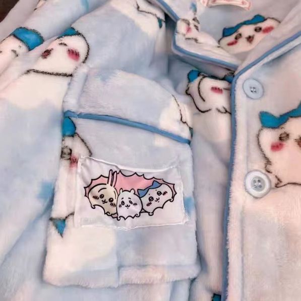 ちいかわ - ちいかわ　ハチワレ　ベロアパジャマ　上下セット　ルームウェア　レディース　L ちいかわ - ちいかわ はちわれ ハチワレ パジャマ セットアップ