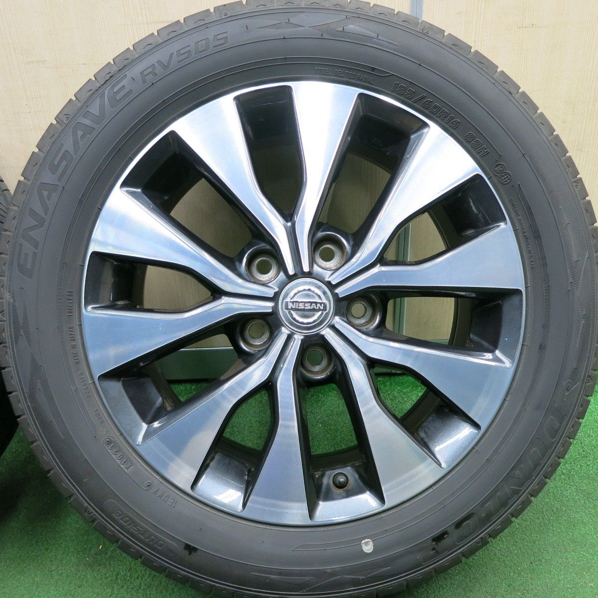 日産純正 セレナ 195/60R16 4本セット 195/60/R16 日産 NISSAN 日産純正 セレナ 195/60R16 4本セット 195/60/R16 日産 NISSAN