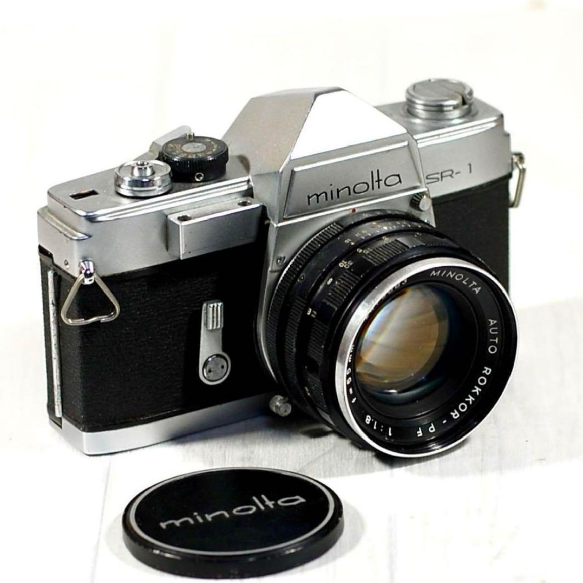 minolta SR-1 フィルム一眼レフカメラ 赤城耕一：第11回 後期型では「完全自動絞り」を搭載した