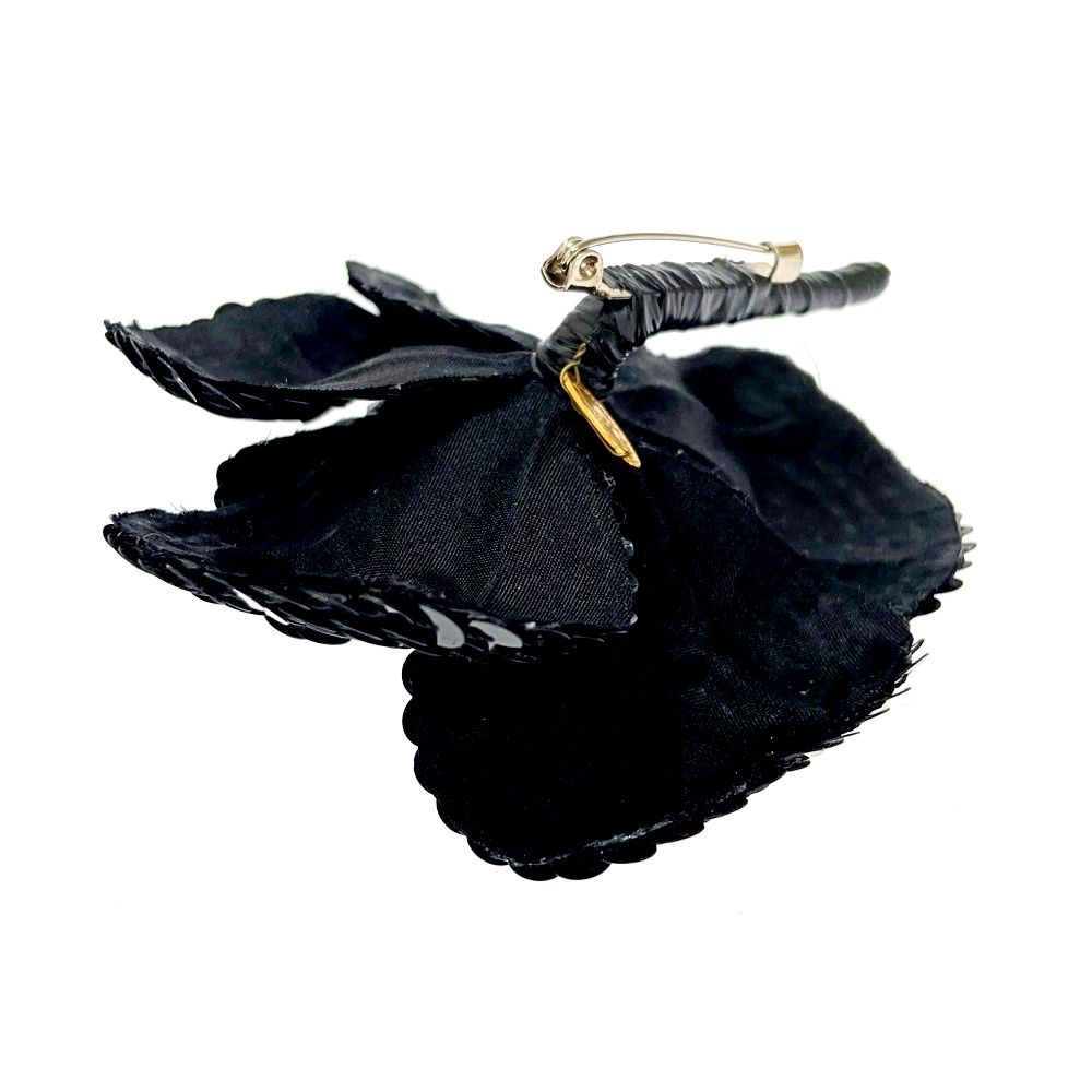 CHANEL シャネル コサージュ ブローチ スパンコール カメリア ブラック 中古】【箱付き】 CHANEL シャネル スパンコール カメリア