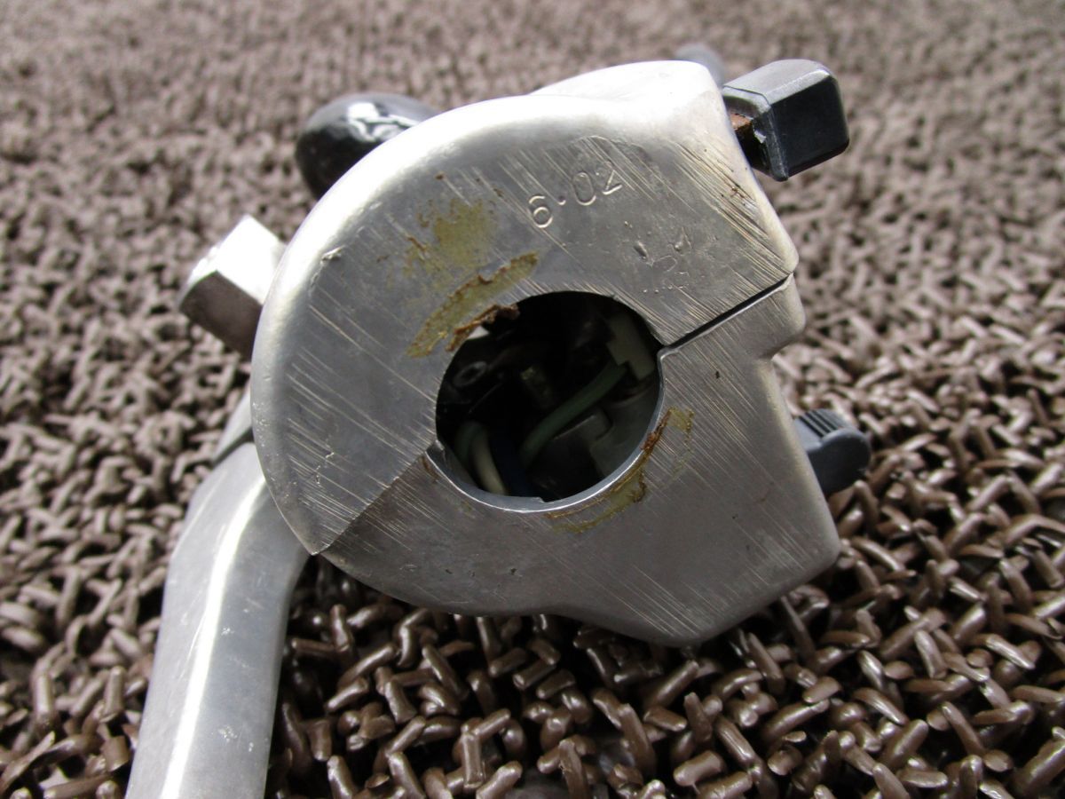 スロットル レバー