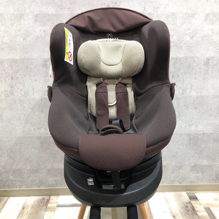 エールベベ クルット4iプレミアムドライ チャイルドシート ブラウン