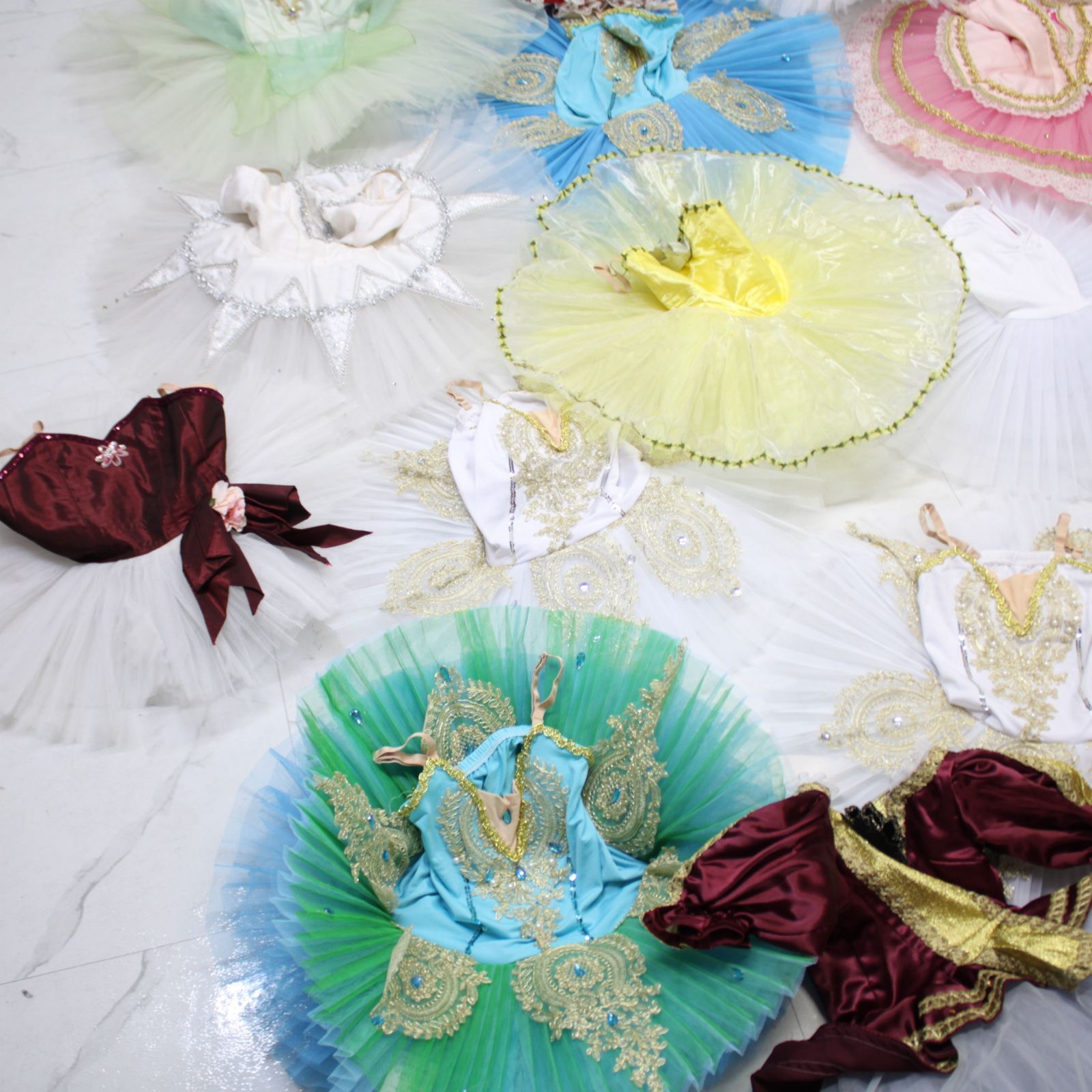 大人気❤️スタンダードドレス✨スパンコールがダンスパーティーやデモに最適！ スパンコールがキラキラ✨スタンダードドレス❤️ダンス