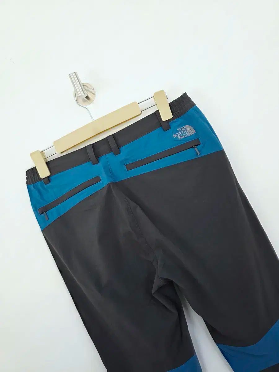 NORTH FACE
