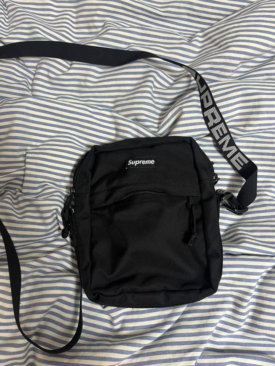 【Bunjang商品韓国直送】Supreme(シュプリーム) バッグ ショルダーバッグ