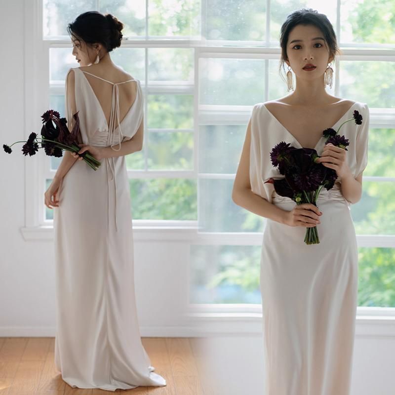 ウェディングドレス ウエディングドレス ロングドレス 二次会 結婚式 前撮り ブライダル 花嫁 スレンダードレス サテン 深Vネック バックレ