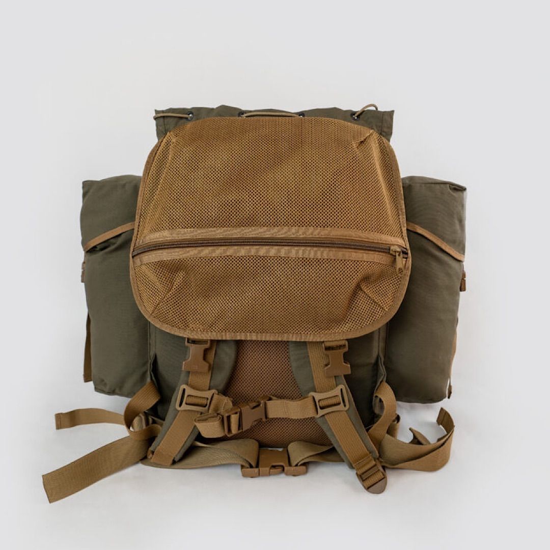 The Hidden Woodsmen Deep Woods 35Liter - メルカリ