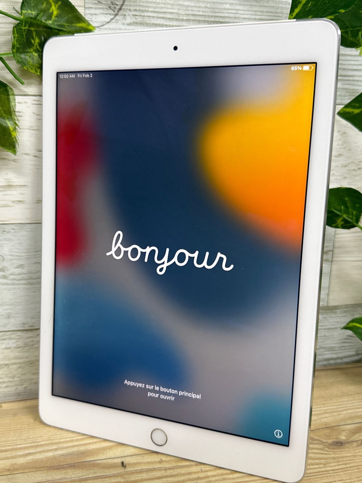 【美品♪】au Apple iPad Air 2 16GB 本体 Wi-Fi+Cellular A1567(MGH72J/A)判定〇/シルバー