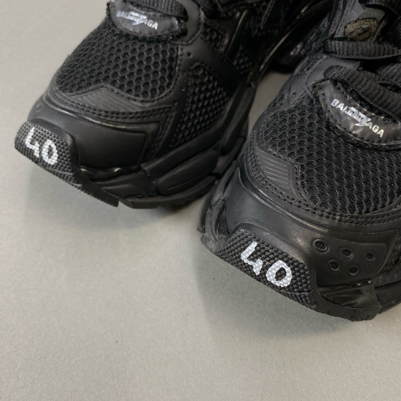4j23 BALENCIAGA バレンシアガ RUNNER ローカットスニーカー シューズ 
