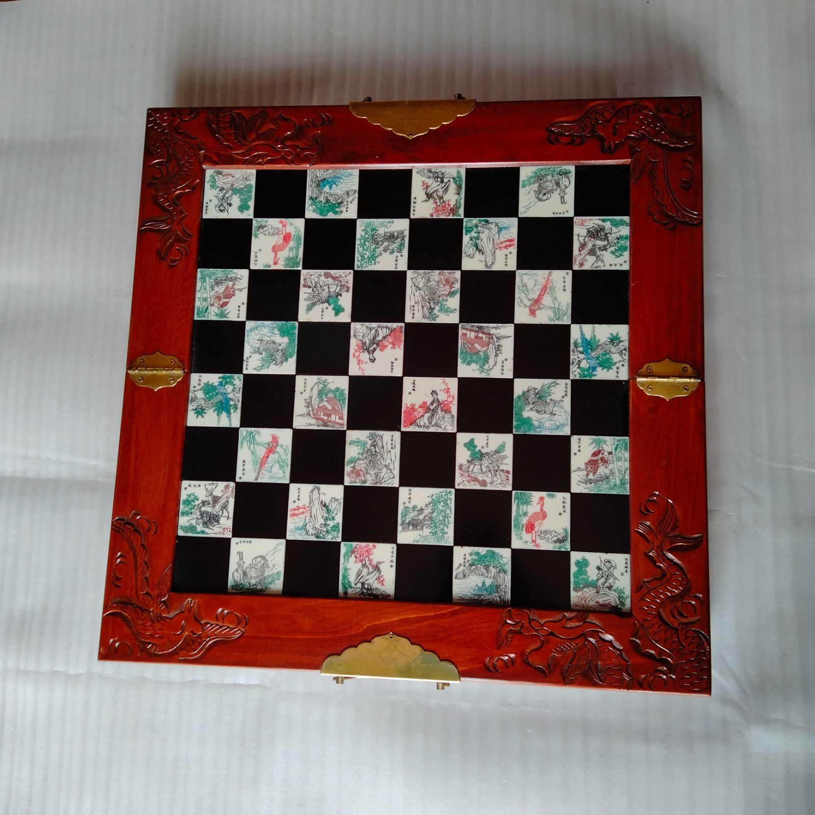 大型　中国製チェスセット　古代中国フィギュアのチェス駒　35cmX35cm 大型 古代中国フィギュア チェスセット 盤面35cmX35cm - メルカリ