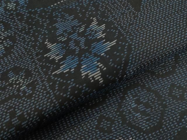 平和屋着物○本場大島紬 色紙重ね吉祥更紗花唐草文 堀之内織物謹製