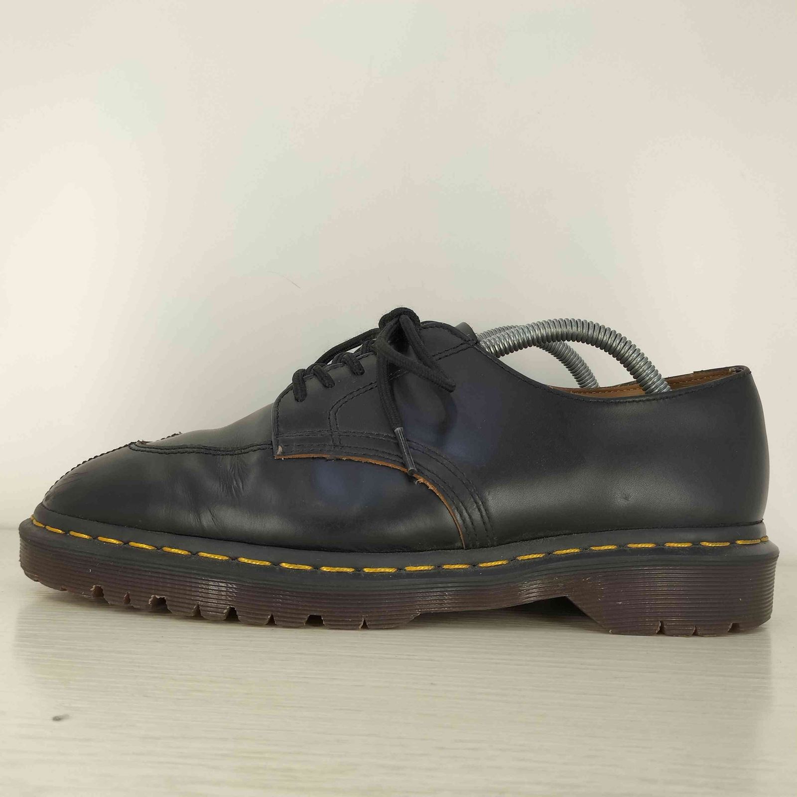 ドクターマーチン Dr.Martens 2046 5EYE U-TIP 5ホール Uチップ