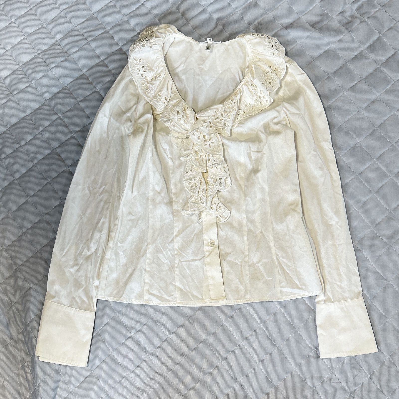 早い者勝ちです】エスカーダ ESCADA 綿100 上品立体フリルブラウス 