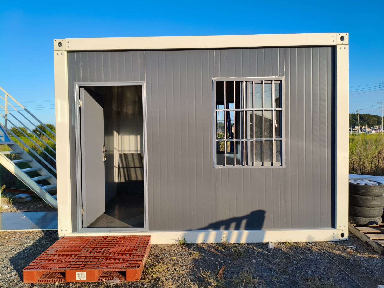 新品 組立式コンテナハウス 倉庫・事務所・住居など多目的。受注生産