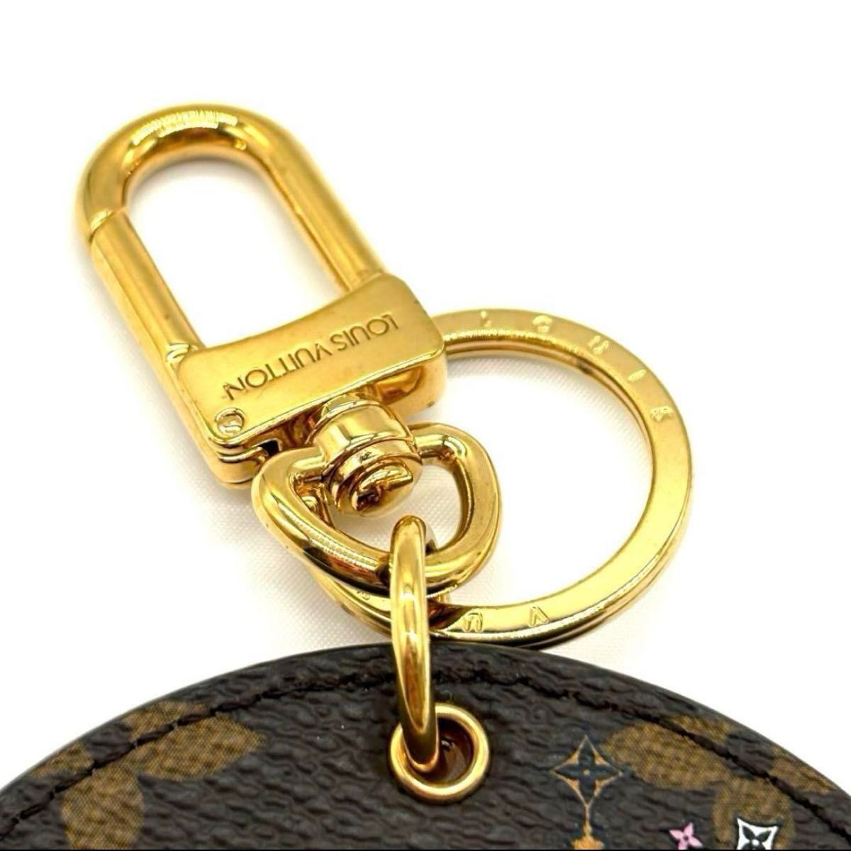 【希少】 LOUIS VUITTON L V ツイスト チャーム キーホルダー 希少】 LOUIS VUITTON L V ツイスト チャーム キーホルダー 小物