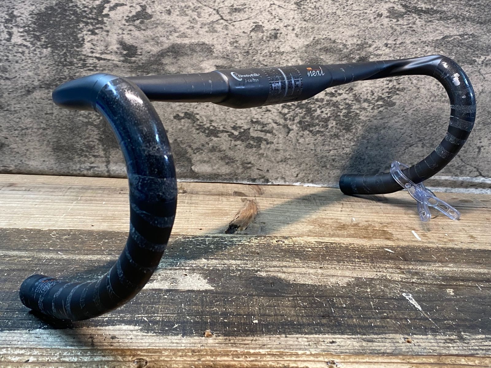 onebyESU（ワンバイエス）ジェイカーボン ネクストVDS マットUD 31.8/380 ブラック onebyESU（ワンバイエス）ジェイカーボン ネクストVDS マットUD 31.8