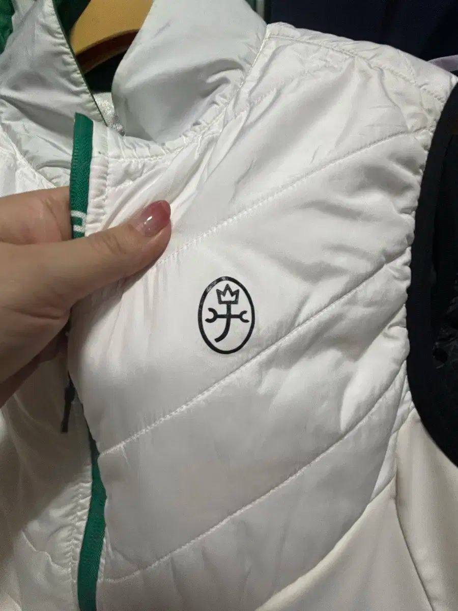 CASTELBAJAC カステルバジャック